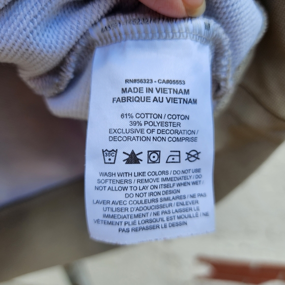 Small fit MEDIUM ?? women NIKE cropped sweatshirt camo pink - Picture 15 of 16